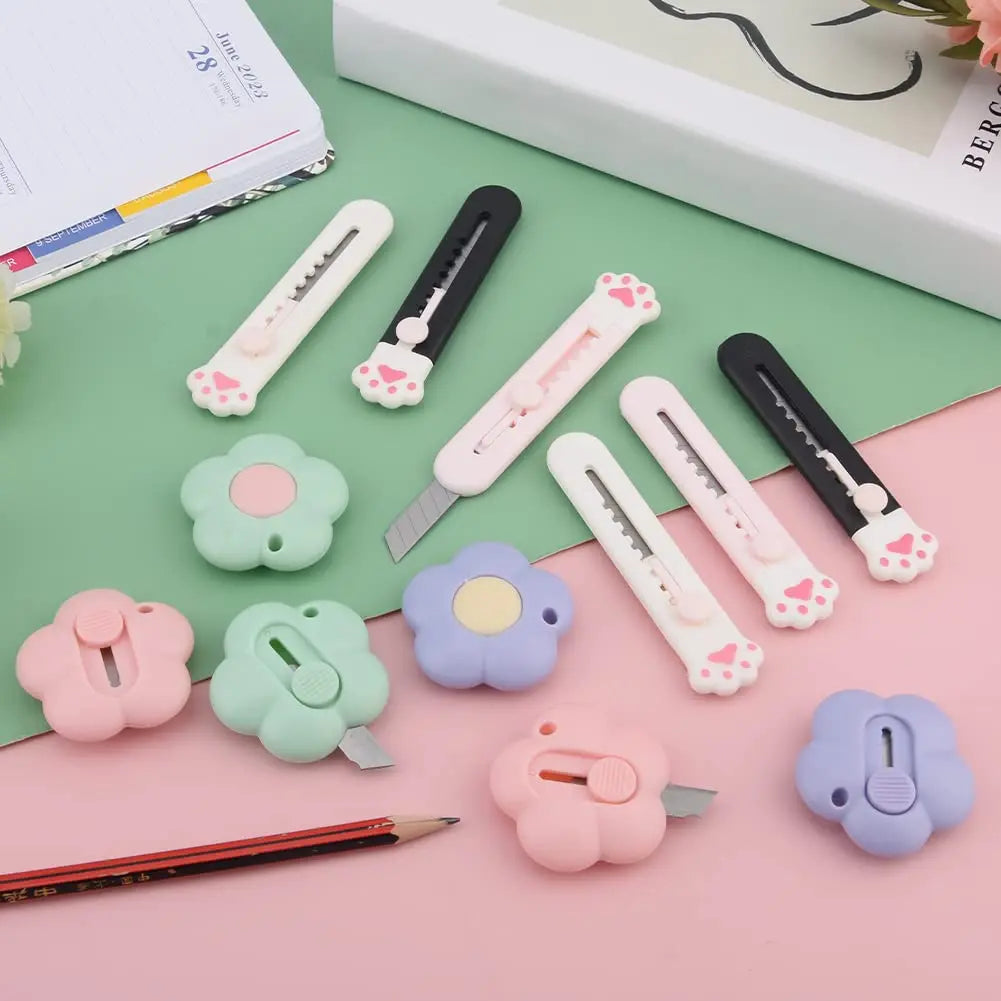 6/12 Pcs Cute Box Cutters Telescopic Multifunctional Knife Set Mini Cat Claw Opener Cardboard Cutter Mini Small Knife Art Knife
